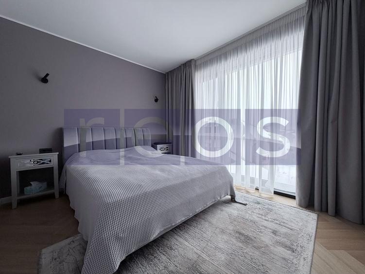 Apartament cu 4 camere decomandat în Central