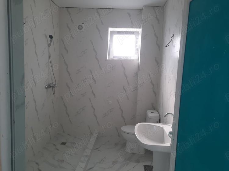 Casă cu 8 camere cu Teren 600 Mp în Ștefăneștii de Jos