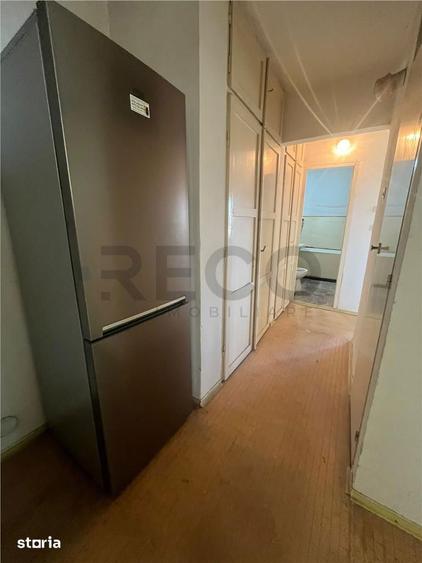 Apartament cu 3 camere decomandat în Decebal