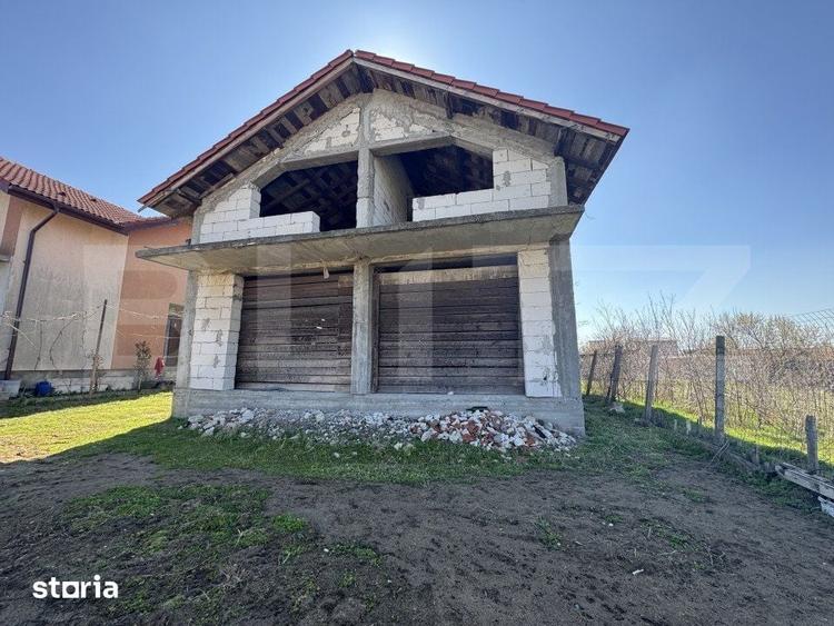 Casă cu 4 camere cu Teren 420 Mp în Cernele