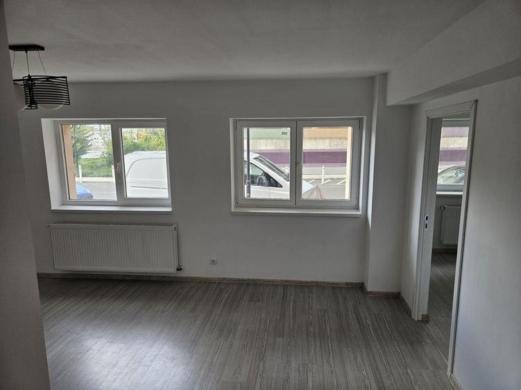 Apartament cu 2 camere semidecomandat în Cățelu