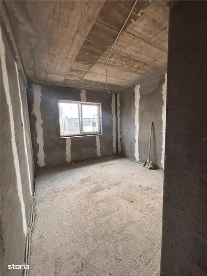 Casă cu 5 camere cu Teren 308 Mp în Central