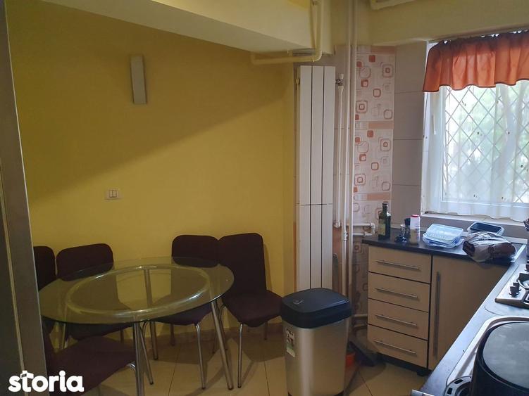 Apartament cu 4 camere semidecomandat, mobilat în Tudor Vladimirescu