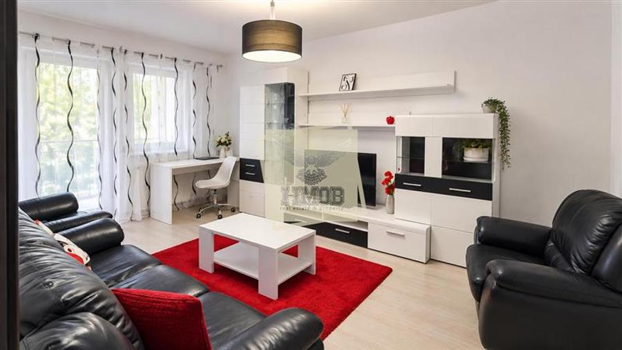 Apartament cu 3 camere decomandat, mobilat în Central