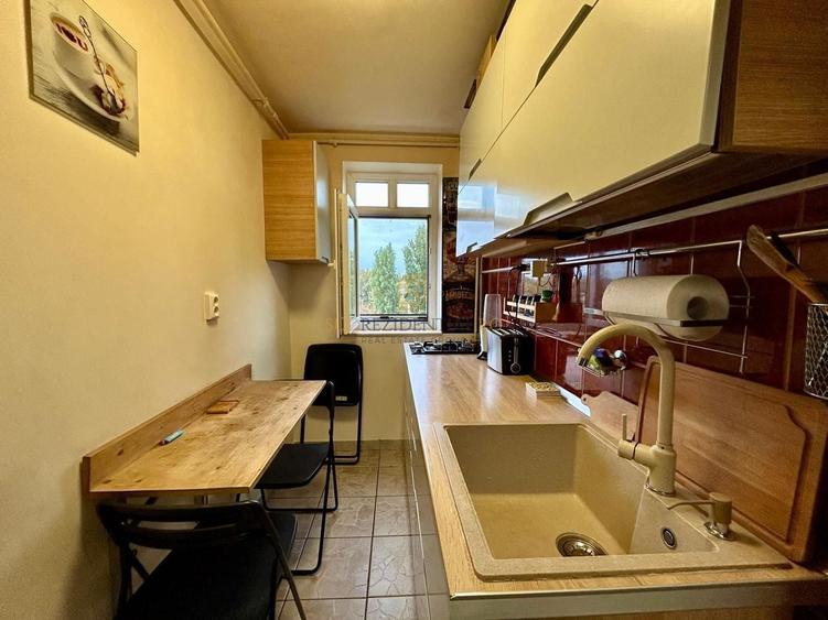 Apartament cu 2 camere decomandat, mobilat în Brâncoveanu