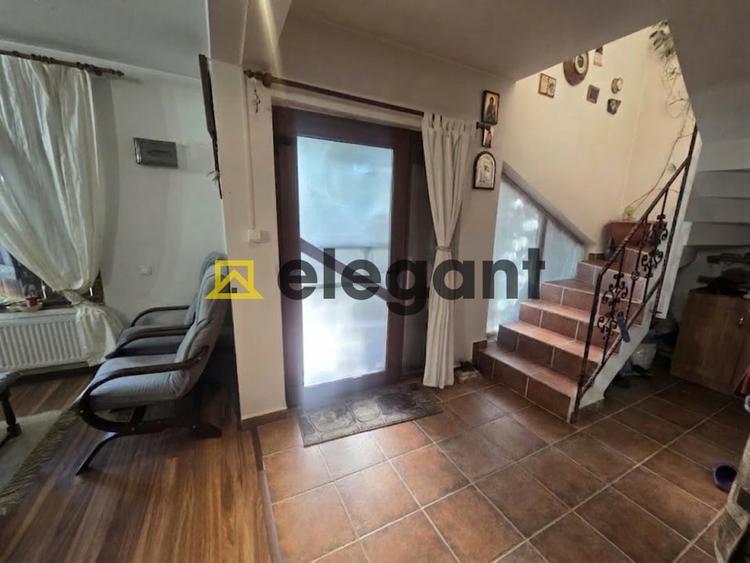 Casă individuală cu 5 camere cu Canalizare în Bordei