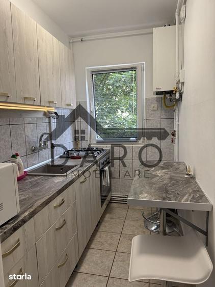 Apartament cu 3 camere în 22 Decembrie 1989