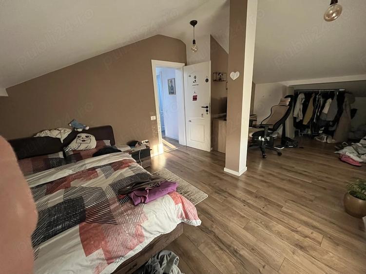 Casă cu Teren 343 Mp în Giroc
