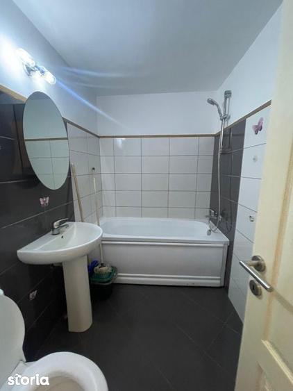 Apartament cu 3 camere, mobilat în Gării