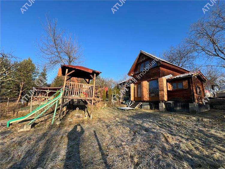 Casă individuală cu 2 camere cu Teren 640 Mp în Rășinari