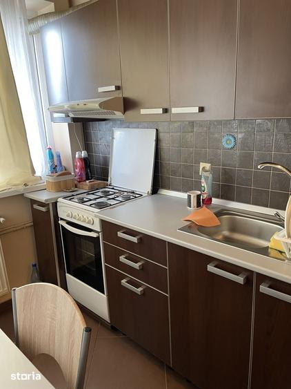 Apartament cu 2 camere semidecomandat în Dristor