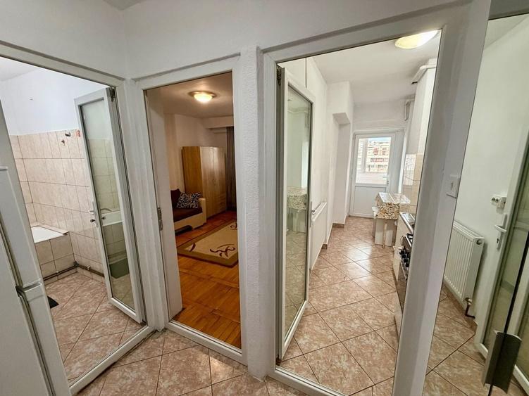 Garsonieră decomandată în Ultracentral