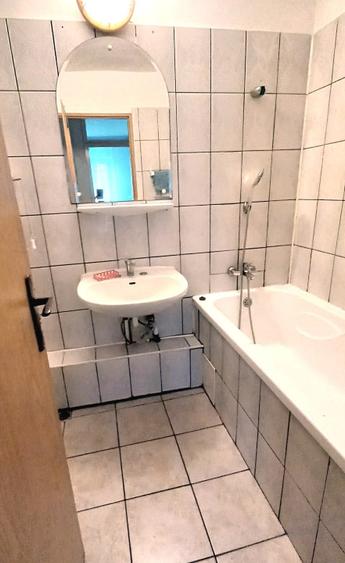 Apartament cu 2 camere decomandat în Crângași