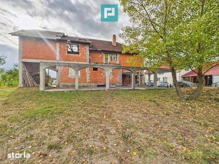 Casă cu 5 camere cu Teren 1455 Mp în Zădăreni