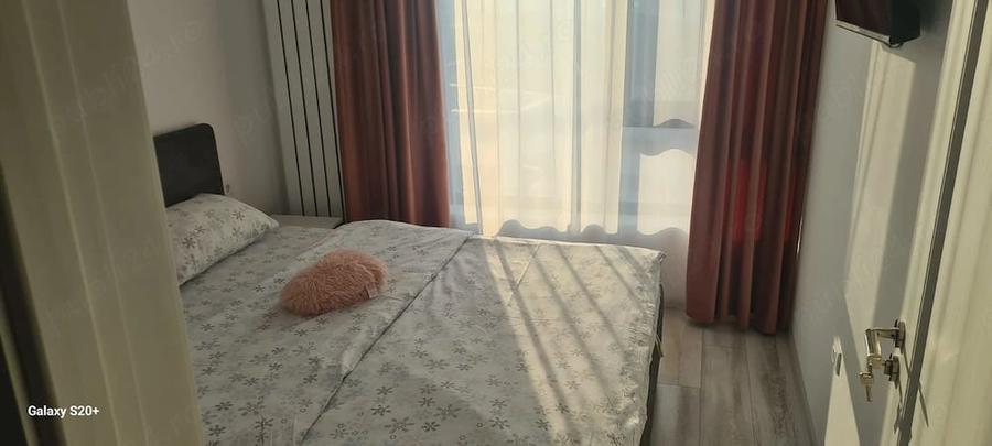 Garsonieră decomandată în Central