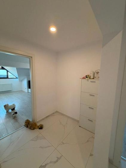 Apartament cu 2 camere decomandat, mobilat în Central