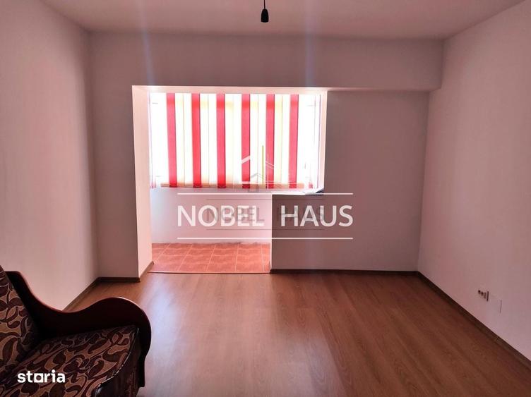 Apartament cu 3 camere decomandat în Sud