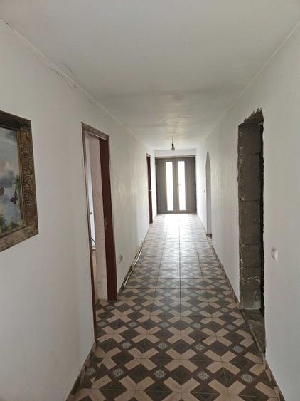 Casă cu 3 camere în Dofteana