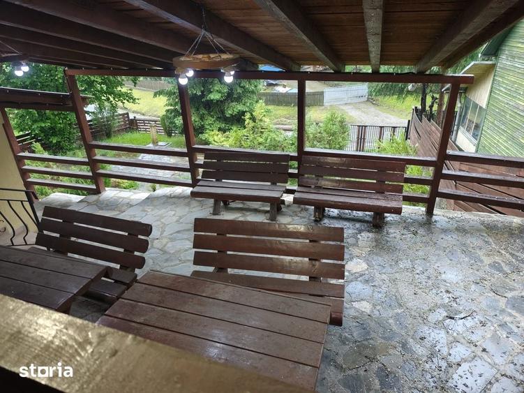 Casă cu 7 camere cu Teren 527 Mp în Telega