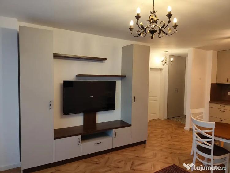 Apartament cu 2 camere semidecomandat în Florești
