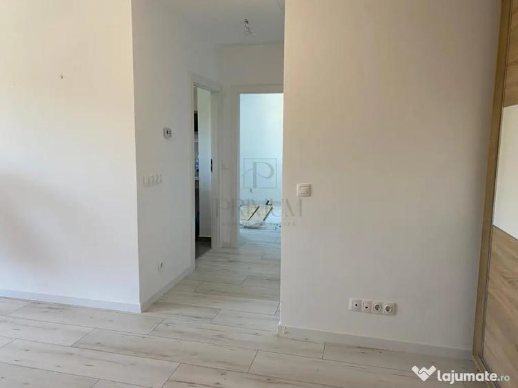 Apartament cu 2 camere semidecomandat în Lipovei