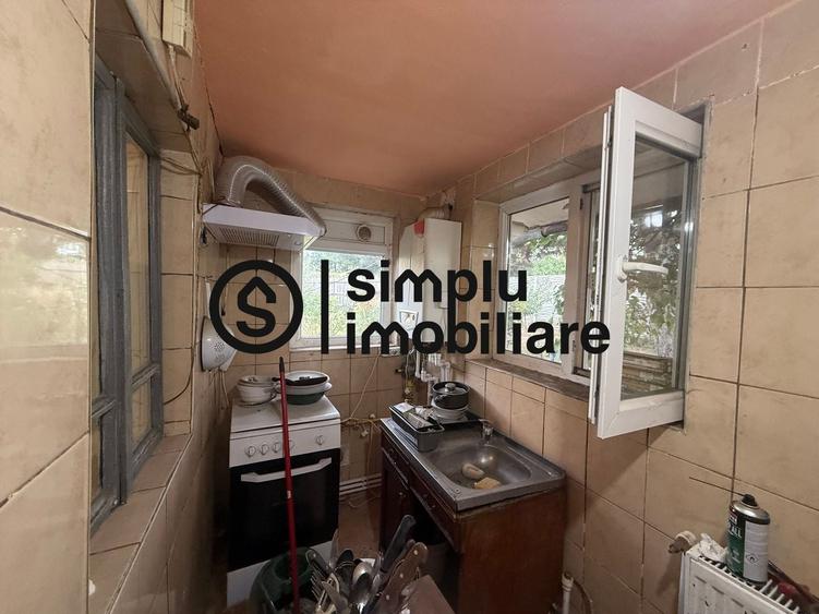 Casă individuală cu 2 camere cu Canalizare în Bariera Vâlcii