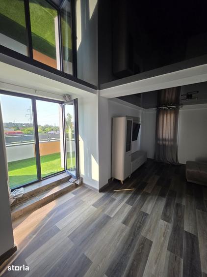 Apartament cu 2 camere în Micro 17