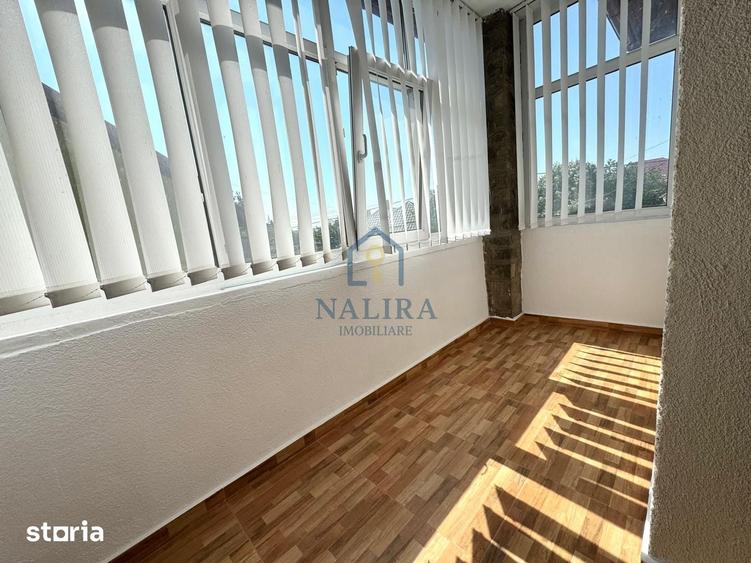 Casă cu 5 camere cu Teren 300 Mp în Valea Roșie