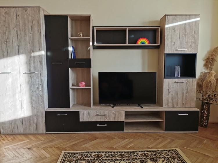 Garsonieră decomandată în Pajura