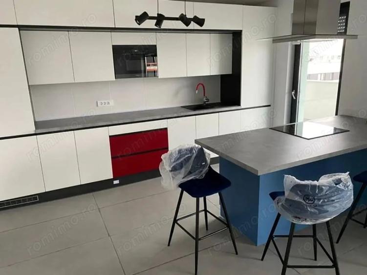Apartament cu 3 camere semidecomandat în Dumbrăvița