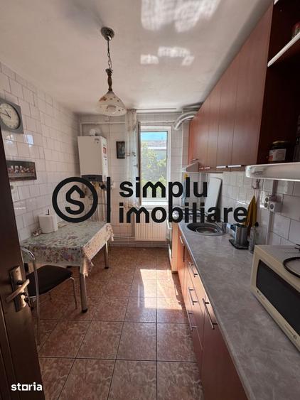 Apartament cu 3 camere în Brazda lui Novac