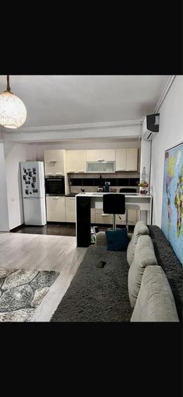 Apartament cu 3 camere decomandat în Chiajna