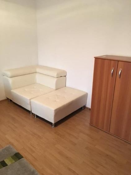 Piata sudului savinesti etaj 4 - 8