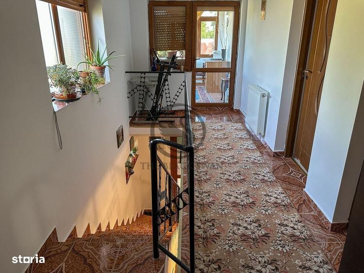 Casă cu 4 camere în Piatra