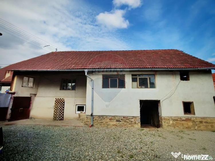 Casă cu 3 camere cu Teren 1757 Mp în Ultracentral