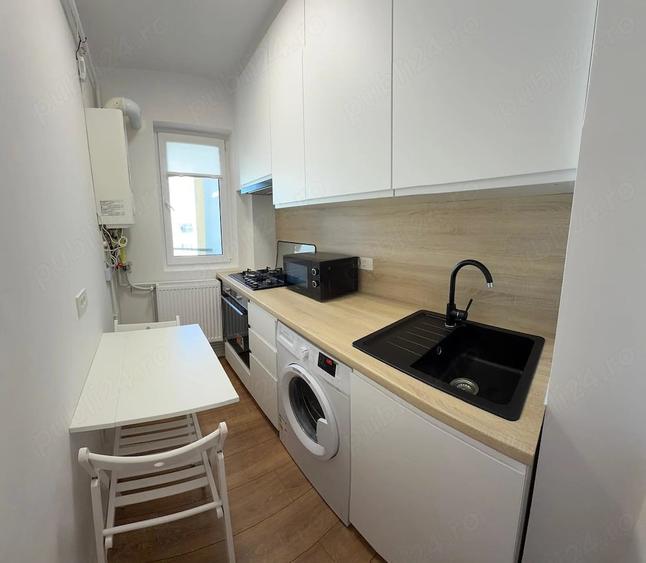 Apartament cu 2 camere decomandat în Exterior Vest