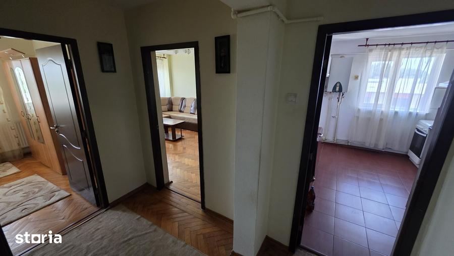 Apartament cu 3 camere în Central