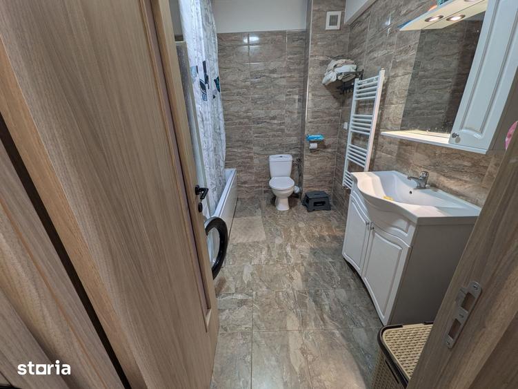 Apartament cu 3 camere în Florești