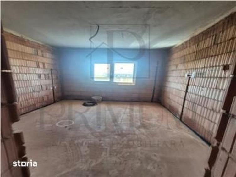 Casă cu 4 camere cu Teren 300 Mp în Central