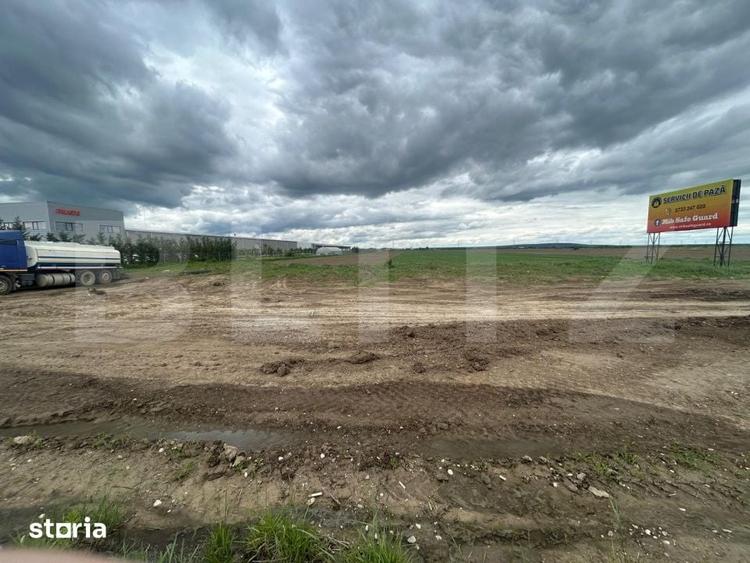 Teren de 8000 mp, în Central