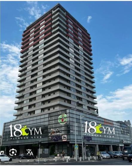 Apartament cu 3 camere decomandat, mobilat în Berceni