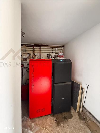 Casă cu 7 camere cu Teren 150 Mp în Central