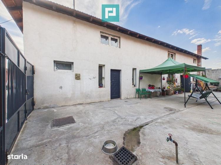 Casa P+E cu doua apartamente, zona Dragasani - 3