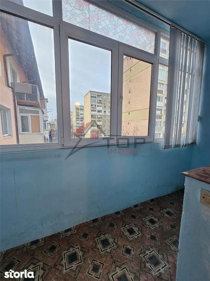 Apartament cu 2 camere decomandat în Mircea cel Bătrân