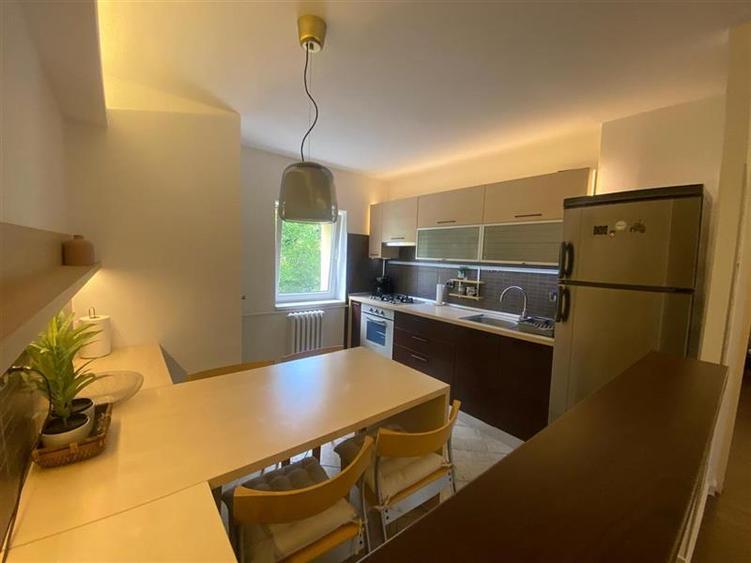 Apartament cu 4 camere semidecomandat, mobilat în Grigorescu