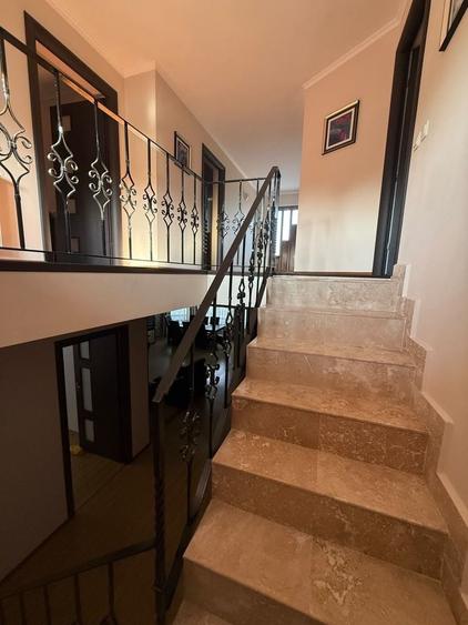 Casă cu 4 camere în Cobadin