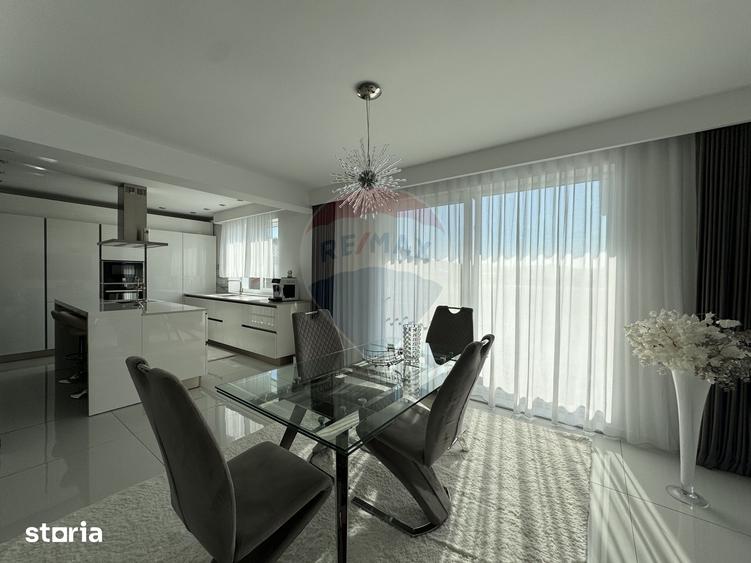 Apartament cu 4 camere în Central