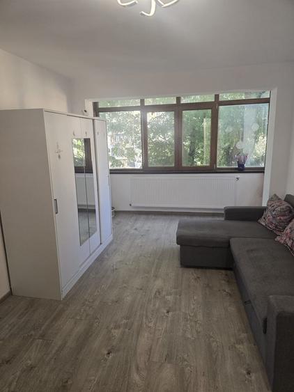 Inchiriez apartament nou zona liceu agricol - 3