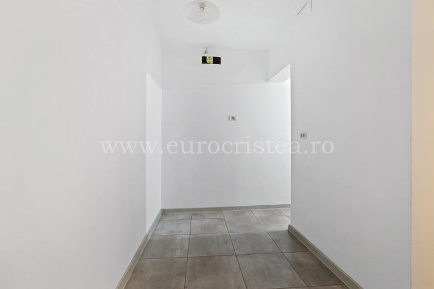 Apartament cu 2 camere de vânzare în Mangalia – Renovat, parter, Strada Sirenei - 7