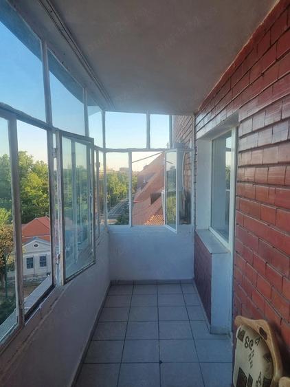 Apartament cu 2 camere semidecomandat în Ultracentral